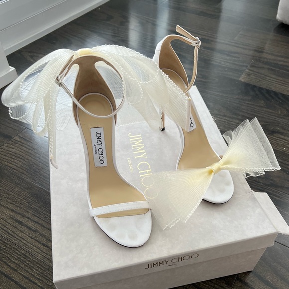 Like New Jimmy Choo White Aveline 100 - Picture 7 of 8